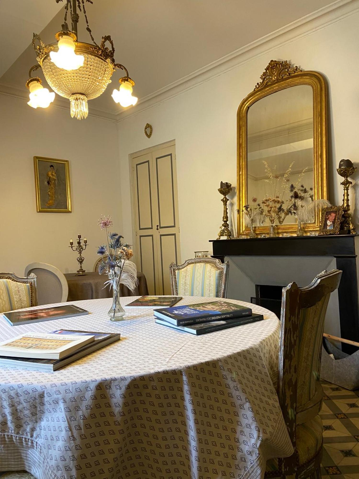 Maison 1823 - Suites De Charme A Garons Exteriör bild